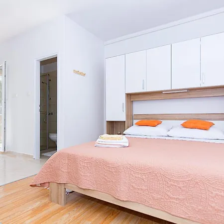 Luka Lejlighed Pag Town