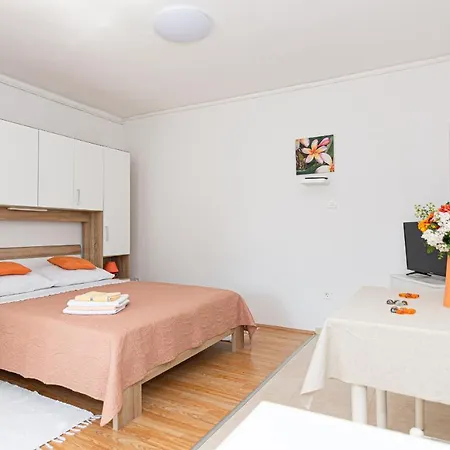Appartamento Luka Pag Town