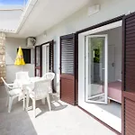 Luka Apartamento *