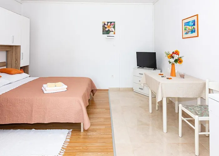Luka Apartman